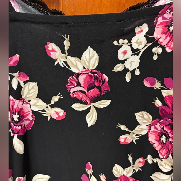 WHBM Floral Lace Tank Top - Picture 7 of 10